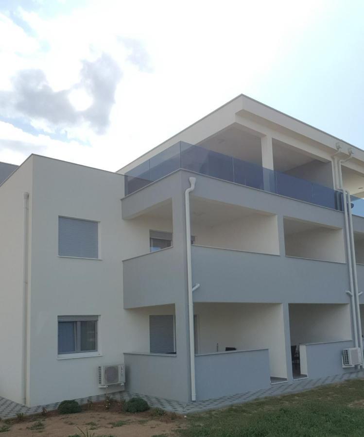 Villa Gabriel Нин Екстериор снимка